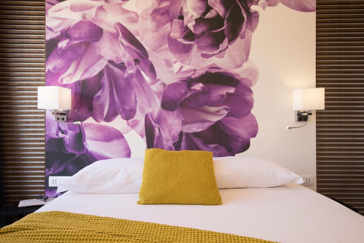 Vista Suites - Piazza Yenne Каляри Екстериор снимка