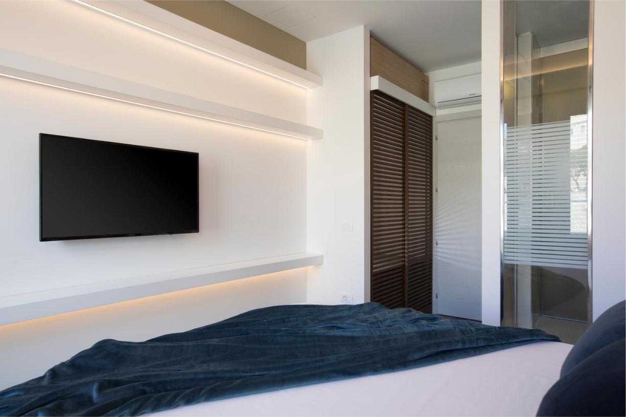 Vista Suites - Piazza Yenne Каляри Екстериор снимка